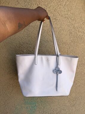 kate spade white leather tote with charm